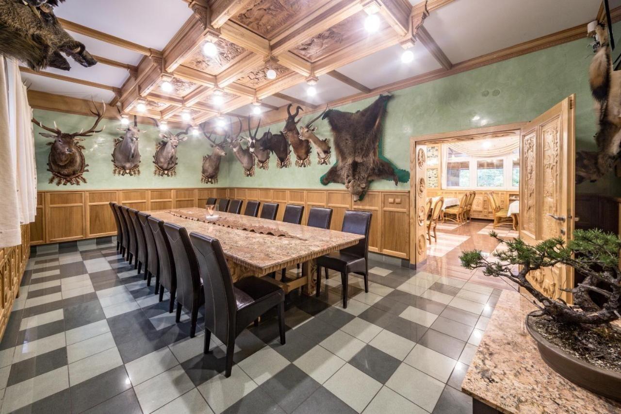 Hotel Diana Stráža Extérieur photo