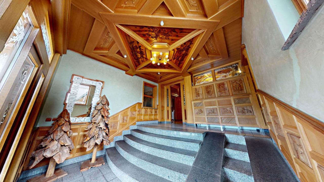 Hotel Diana Stráža Extérieur photo