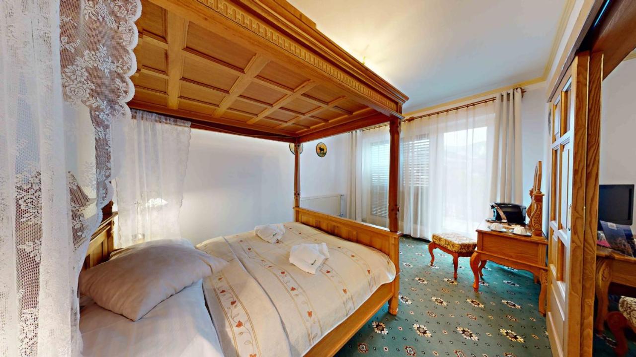 Hotel Diana Stráža Extérieur photo