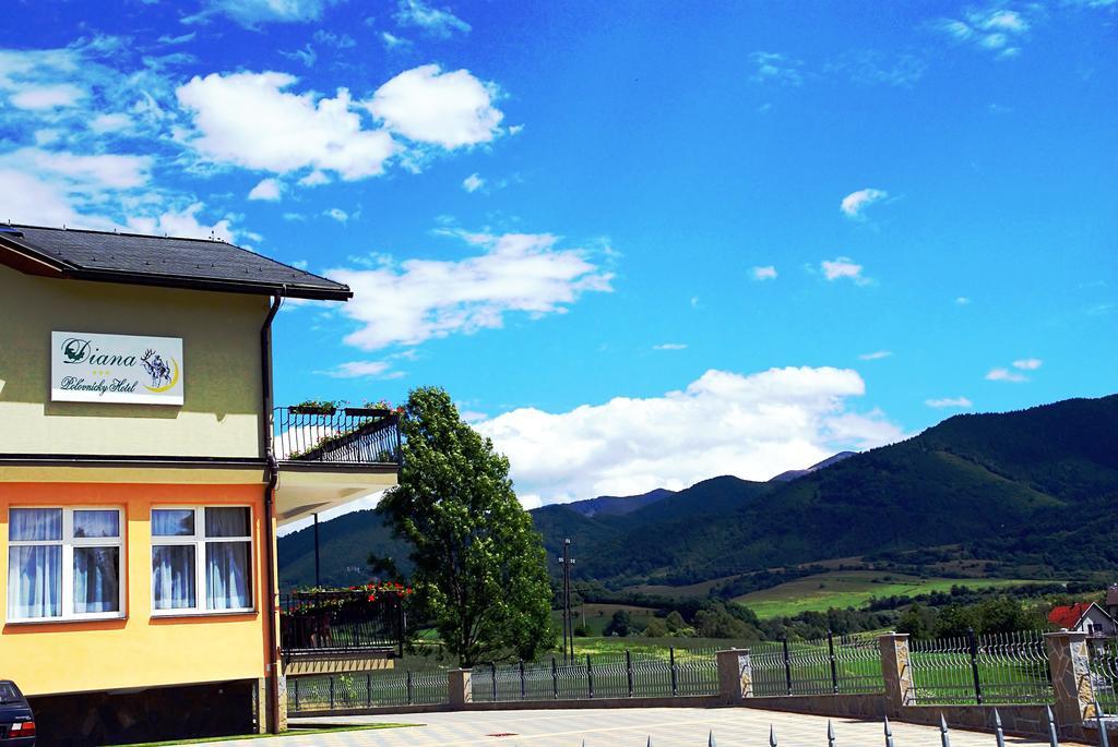 Hotel Diana Stráža Extérieur photo