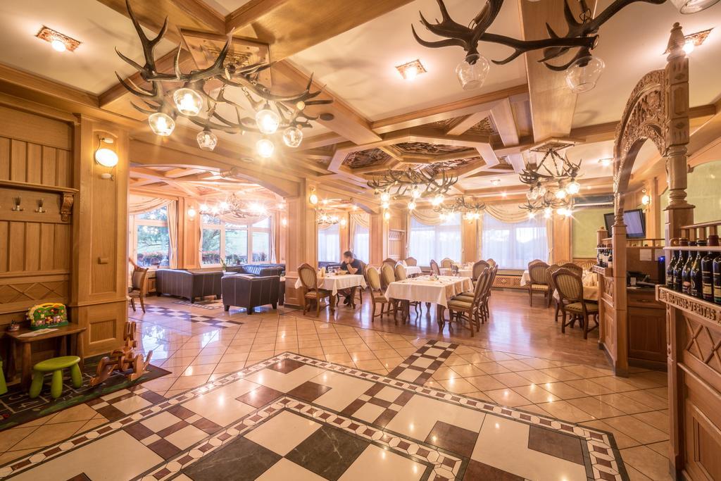 Hotel Diana Stráža Extérieur photo