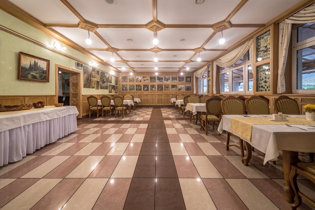 Hotel Diana Stráža Extérieur photo